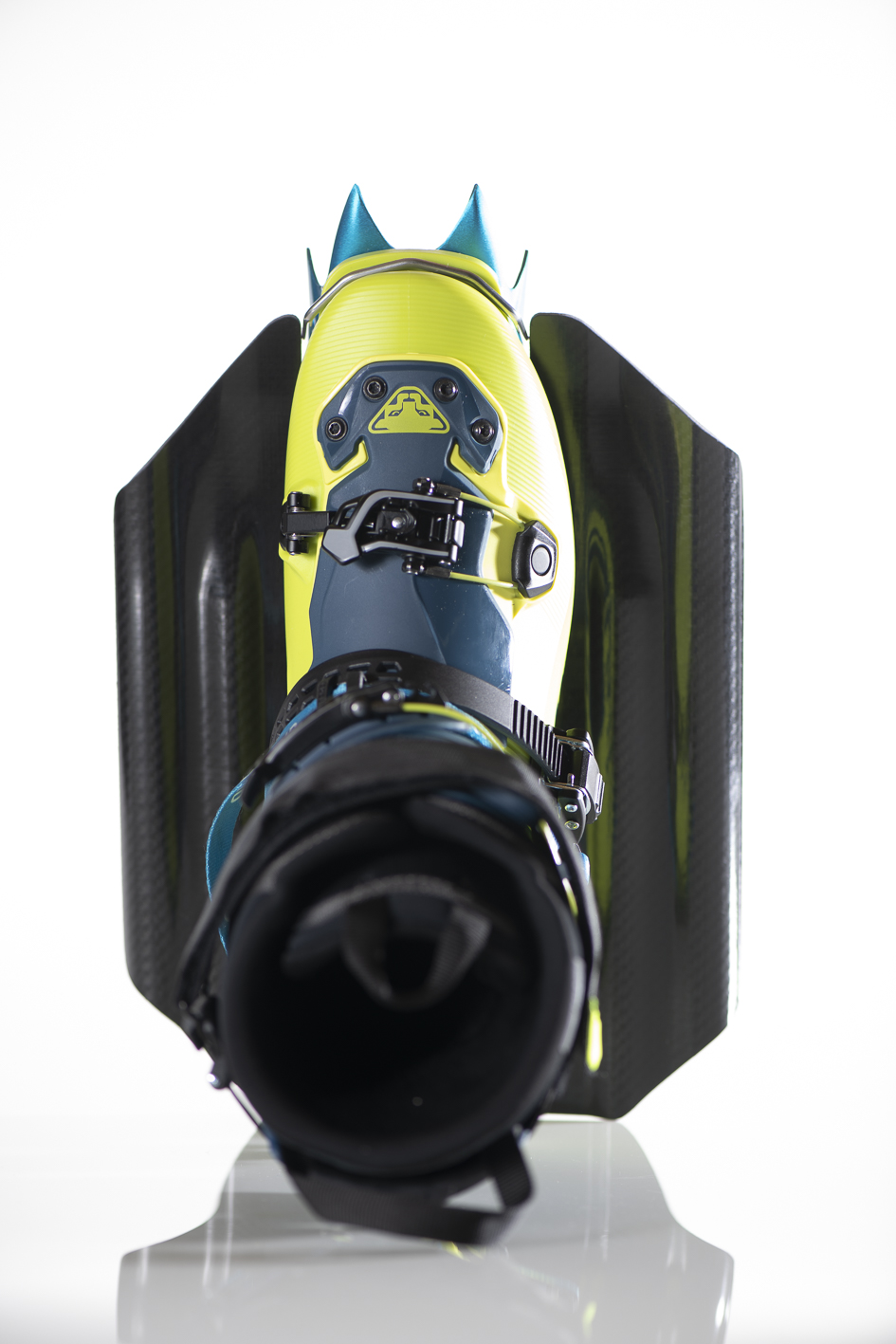 Cramplifier top view mounted on ski boot with edelrid Shark Lite crampon